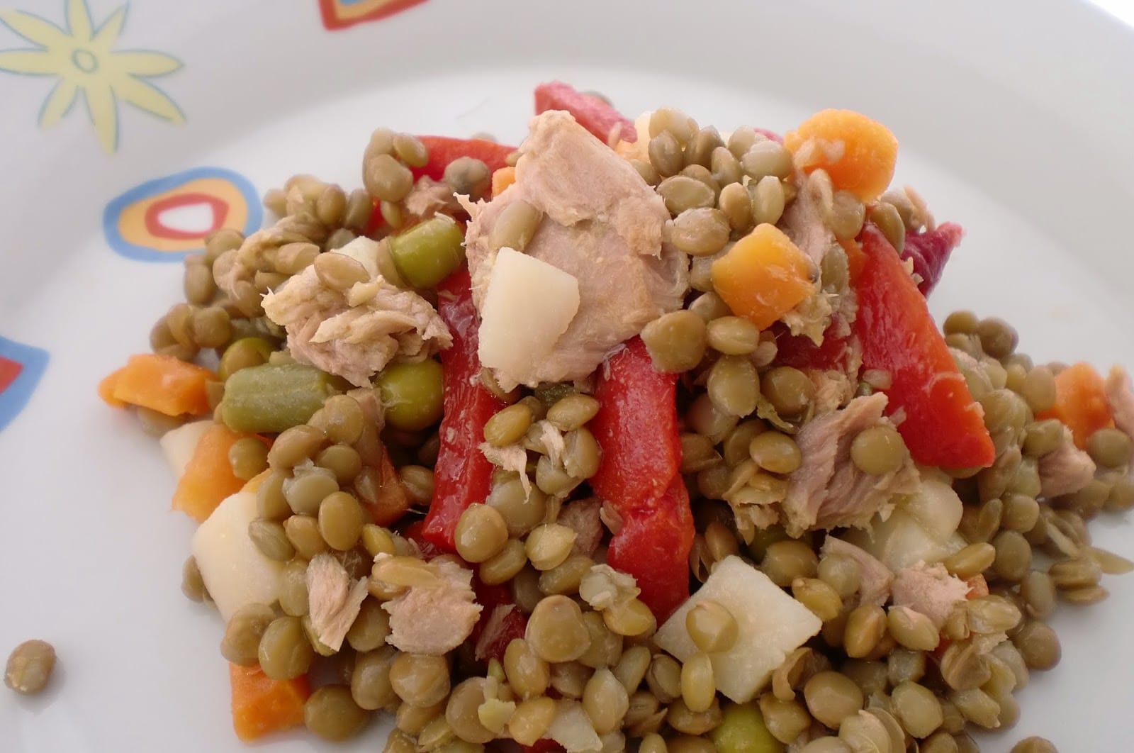 Ensalada de lentejas y atún