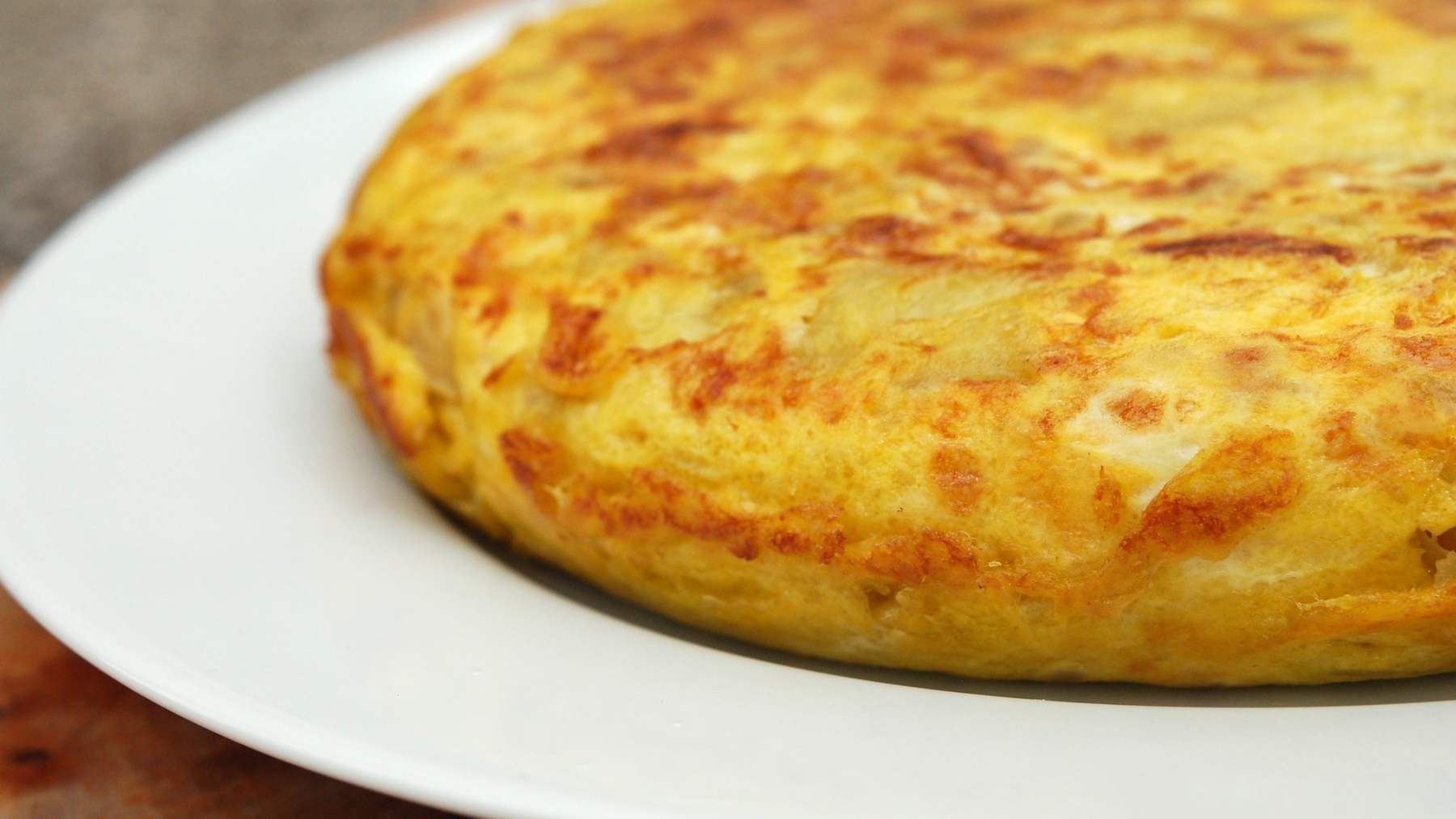 Tortilla de patatas con cebolla