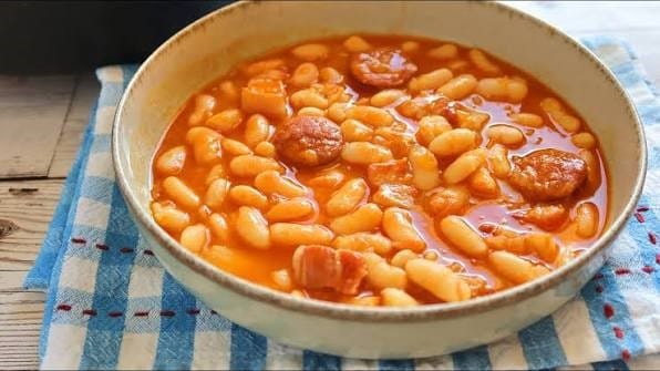 Alubias con chorizo